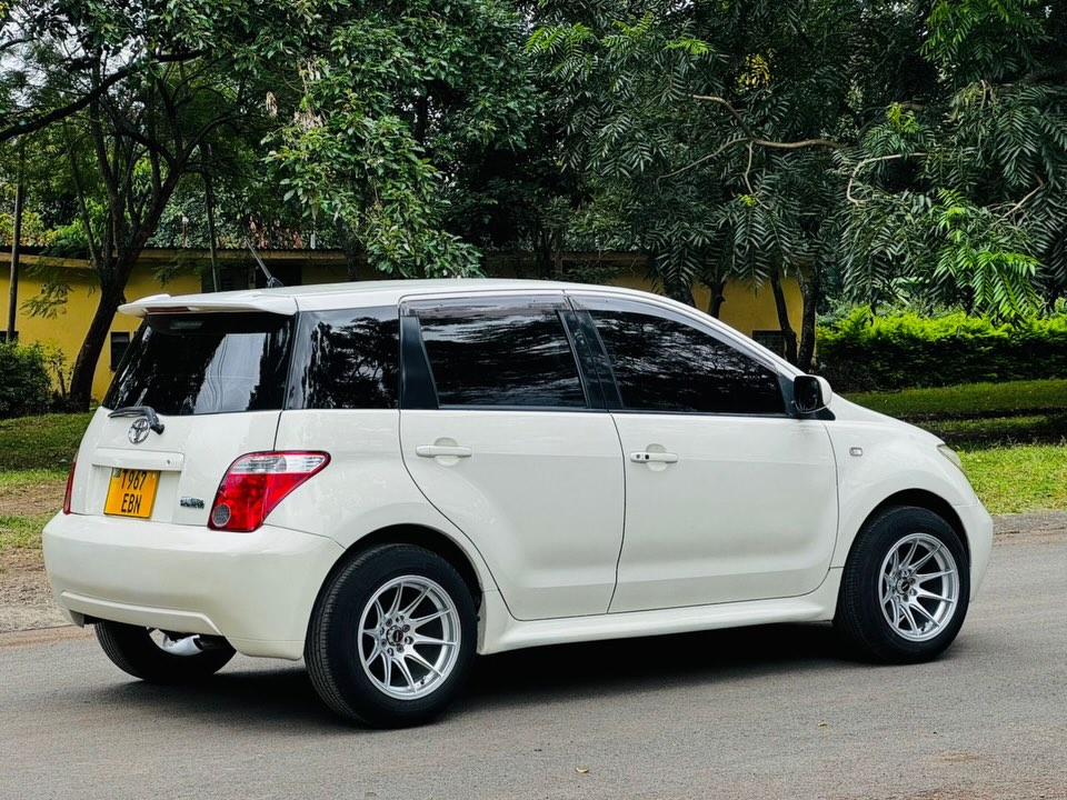 Price Of Toyota IST 2006 for Sale in Tanzania