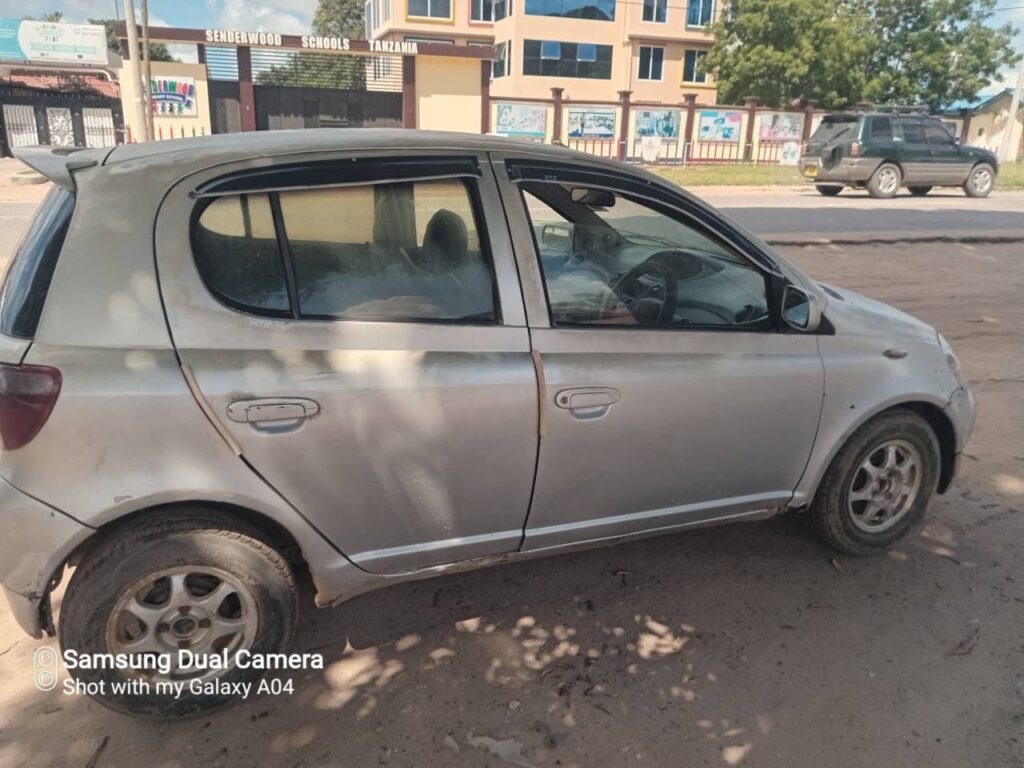 Magari Used Toyota Vitz 2002 Dar es Salaam Tanzania