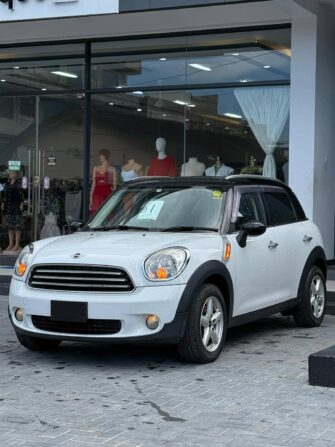 Price of Used Mini Countryman Cooper 2011 for Sale in Dar es Salaam Tanzania