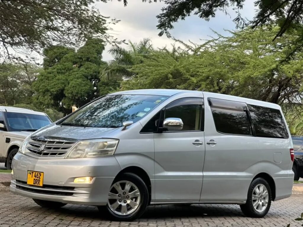 Magari Alphard 2006 lipo Dar es Salaam