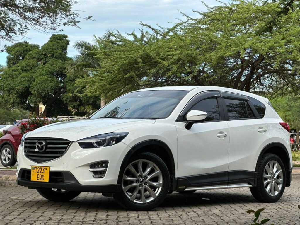 Magari Sokoni Mazda CX-5 ya Bei Poa 2016