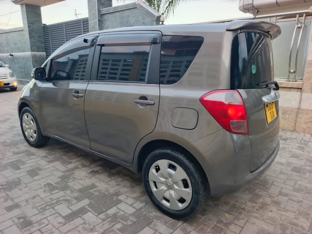 Bei ya Toyota Ractis 2007 Sokoni Dar es Salaam Tanzania