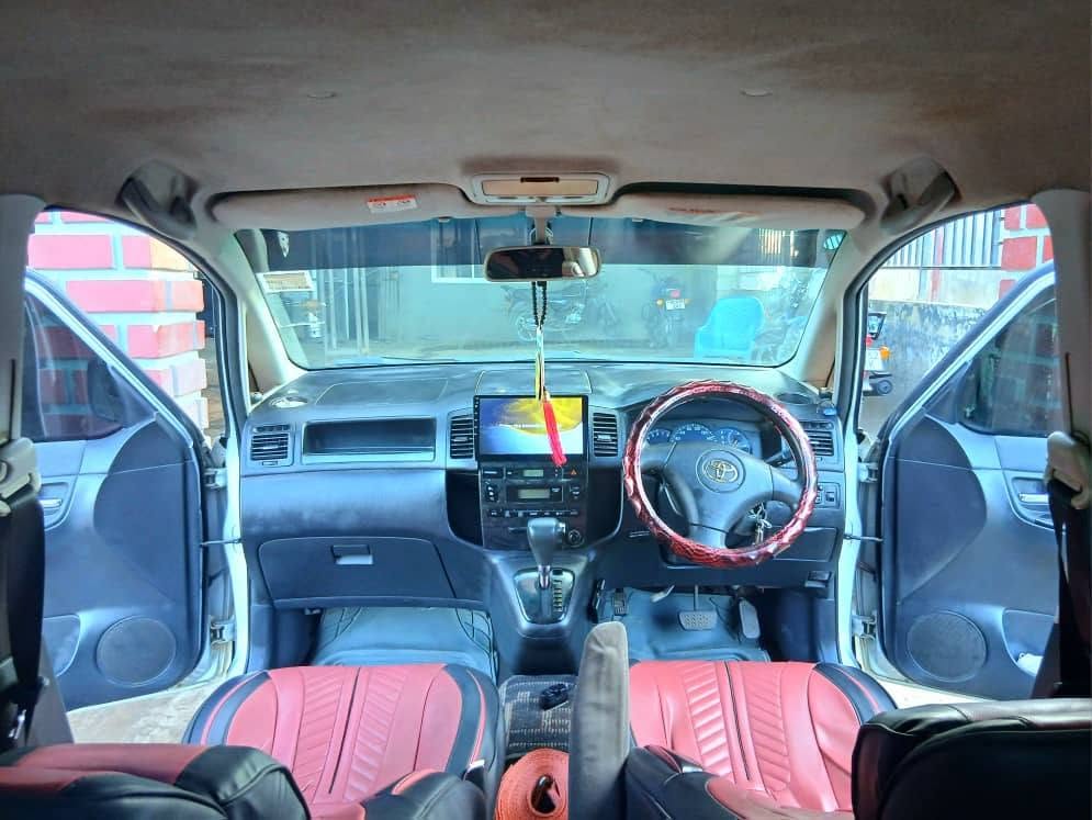 Toyota Spacio bei poa sokoni Dar es Salaam Tanzania