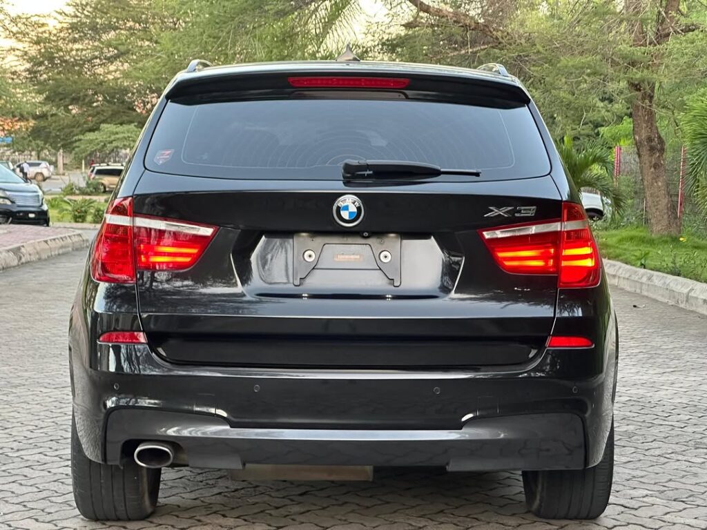BMW X3 bei poa sokoni Dar es Salaam Tanzania