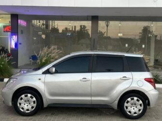Bei Ya Toyota IST 2004 Sokoni Dar es Salaam Tanzania