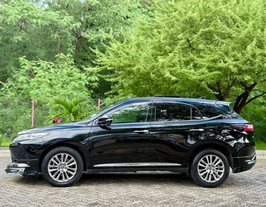 Magari Used Toyota Harrier 2017 Dar es Salaam Tanzania