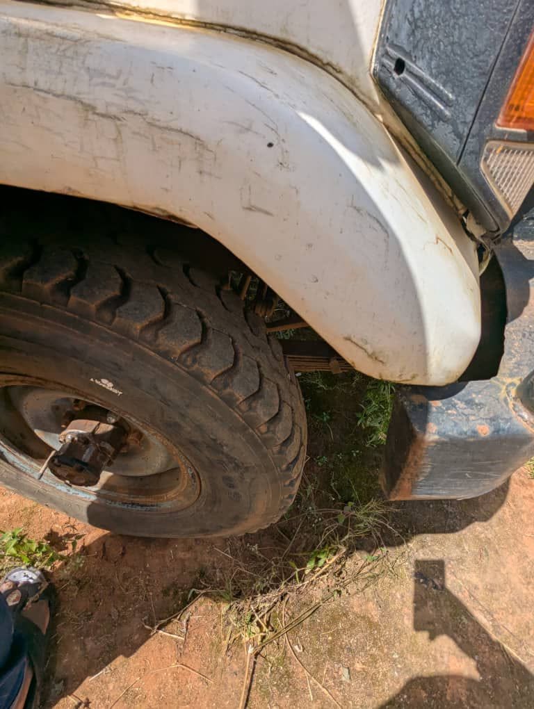 Magari Used Toyota Land Cruiser 79 Pickup 2000 Mbeya Tanzania