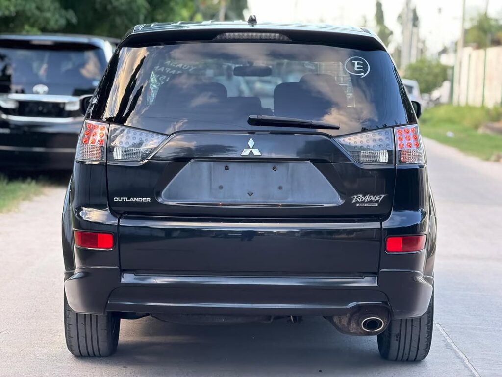 Price Of Mitsubishi Outlander 2009 for Sale in Tanzania