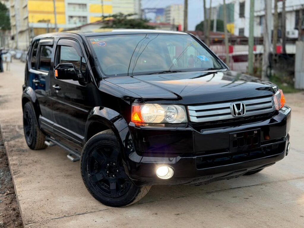 Magari Crossroad 2007 lipo Dar es Salaam