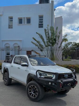 Bei Ya Toyota Hilux 2022 Sokoni Dar es Salaam Tanzania