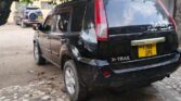 Magari X-Trail 2004 lipo Dar es Salaam