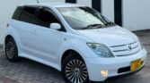Toyota IST bei poa sokoni Dar es Salaam Tanzania