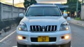 Used Toyota Land Cruiser Prado 2006 for Sale in Dar es Salaam