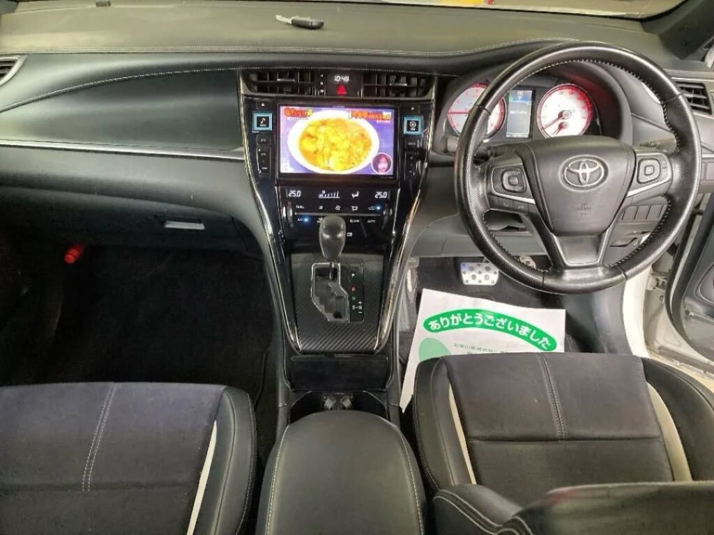 Price Toyota Harrier 2016 for Sale in Dar es Salaam