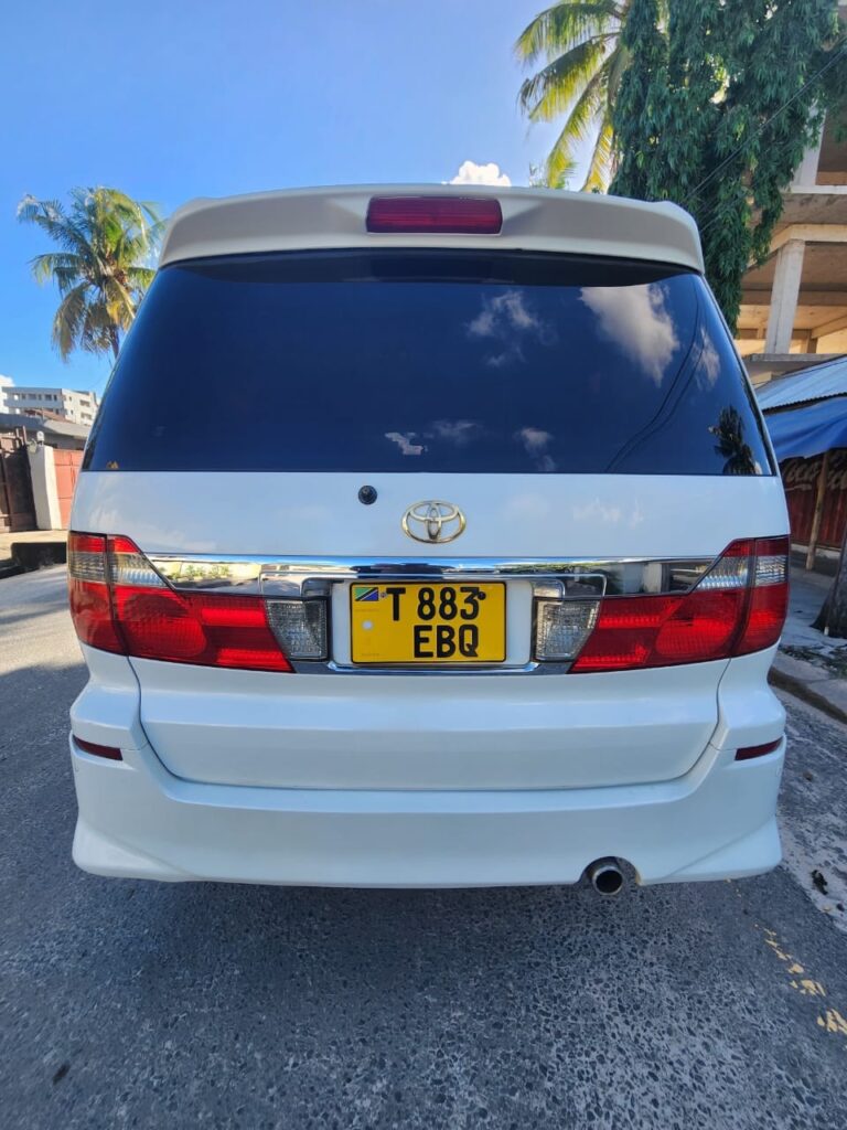 Toyota Alphard bei poa sokoni Dar es Salaam Tanzania