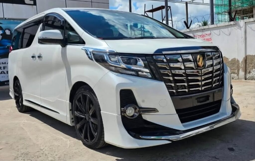 Magari Sokoni Toyota Alphard ya Bei Poa 2016