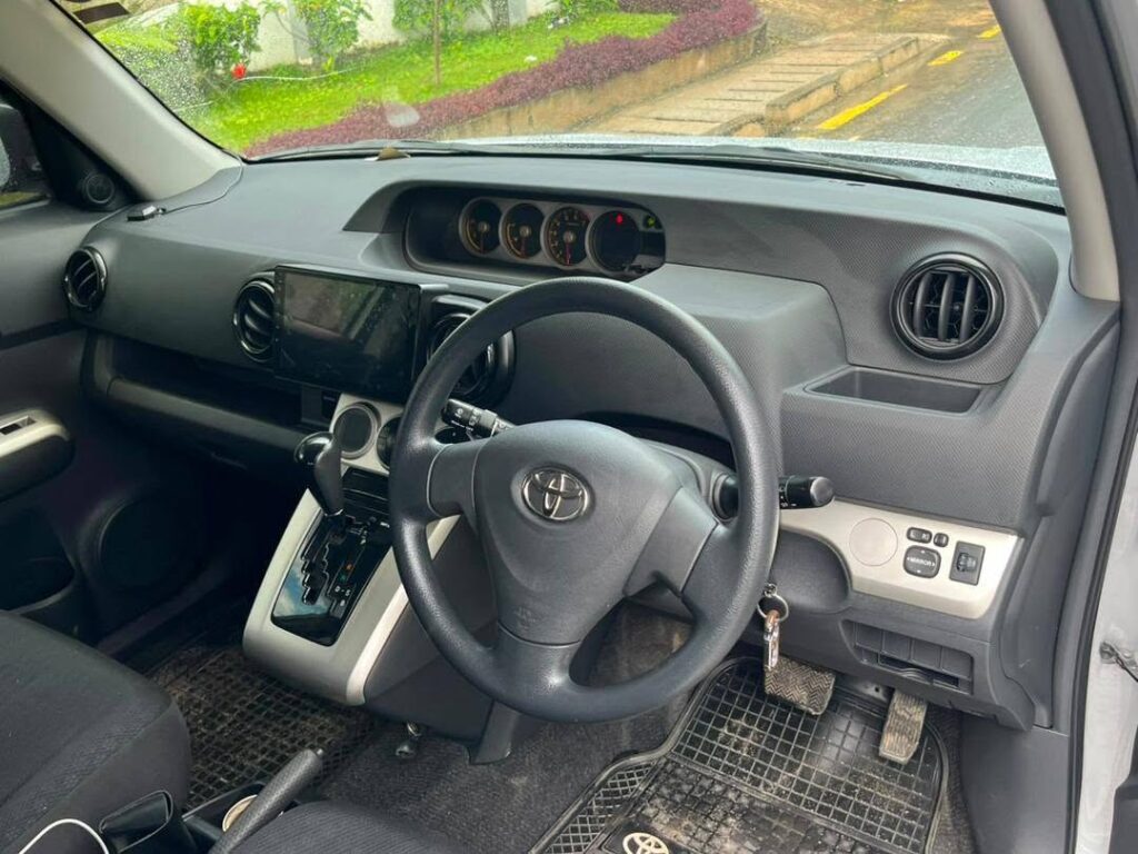Magari Sokoni Toyota Rumion ya Bei Poa 2008