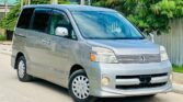 Magari Voxy 2007 lipo Dar es Salaam
