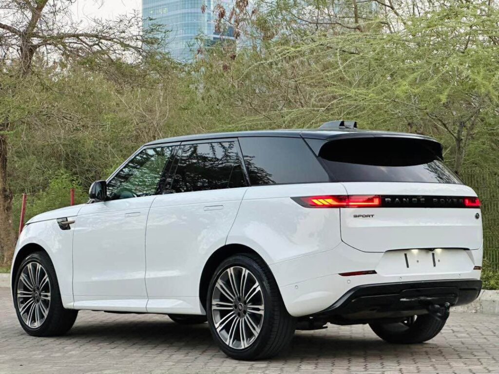 Land Rover Range Rover Sport 2023 for Sale in Dar es Salaam