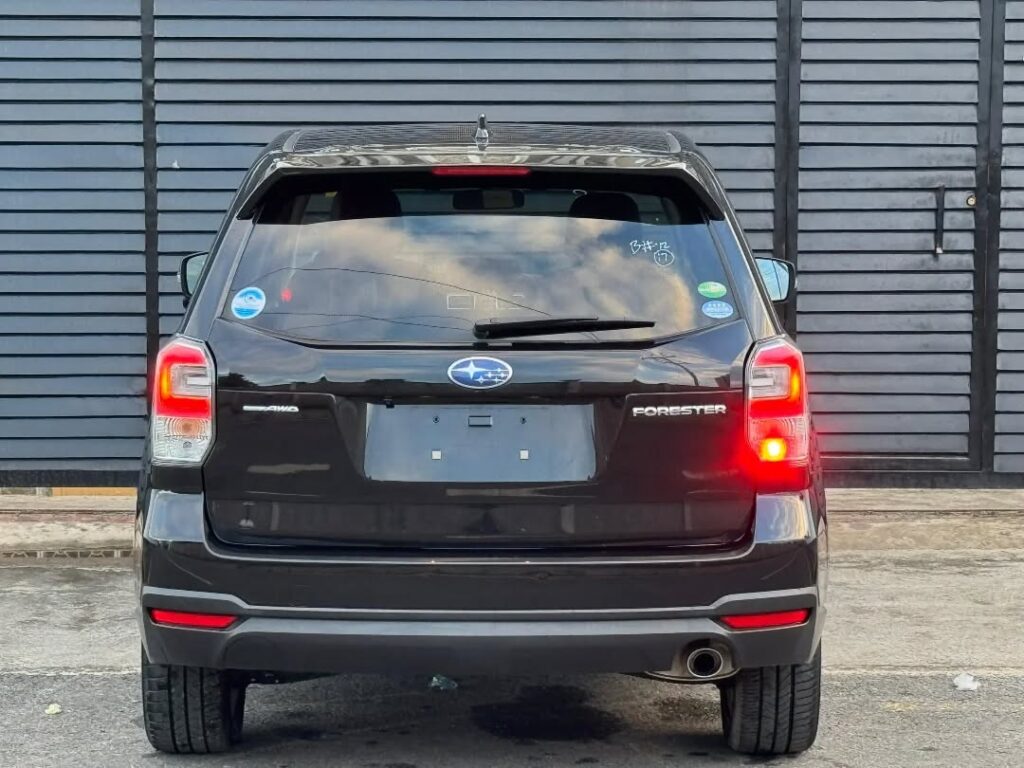 Subaru Forester bei poa sokoni Dar es Salaam Tanzania