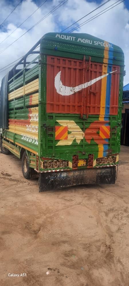 Magari Canter 2000 lipo Morogoro