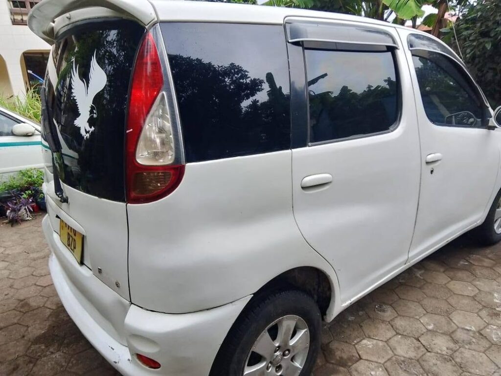 Magari Used Toyota Funcargo 2003 Arusha Tanzania