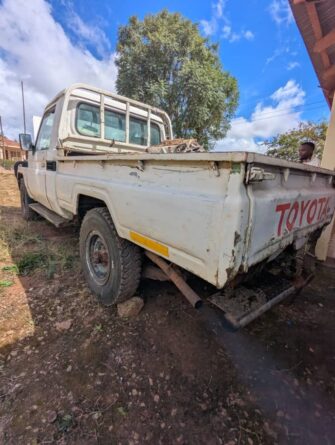 Bei Ya Toyota Land Cruiser 79 Pickup 2000 Sokoni Mbeya Tanzania