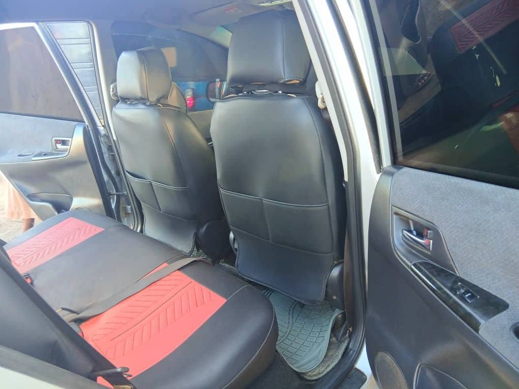 Magari Sokoni Toyota Spacio ya Bei Poa 2005