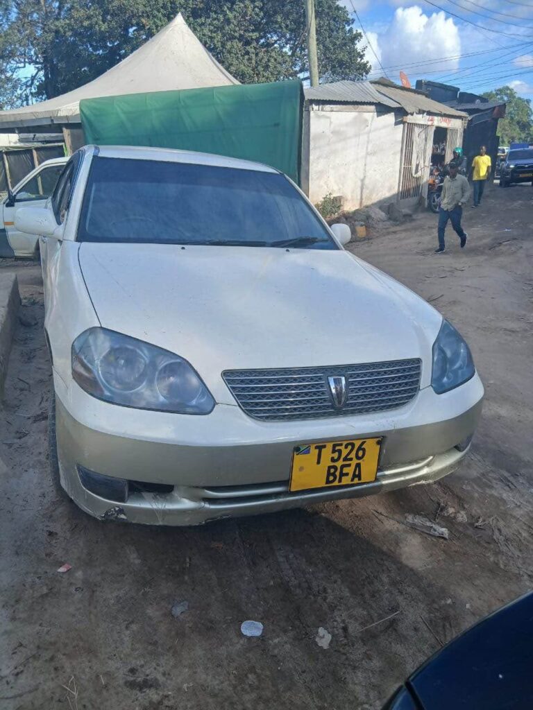 Used Toyota Mark II 2002 for Sale in Dar es Salaam