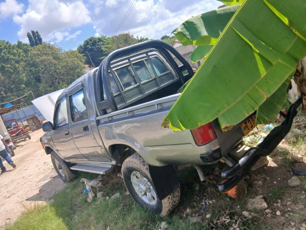Buy Toyota Hilux 1995 for Sale in Dar es Salaam