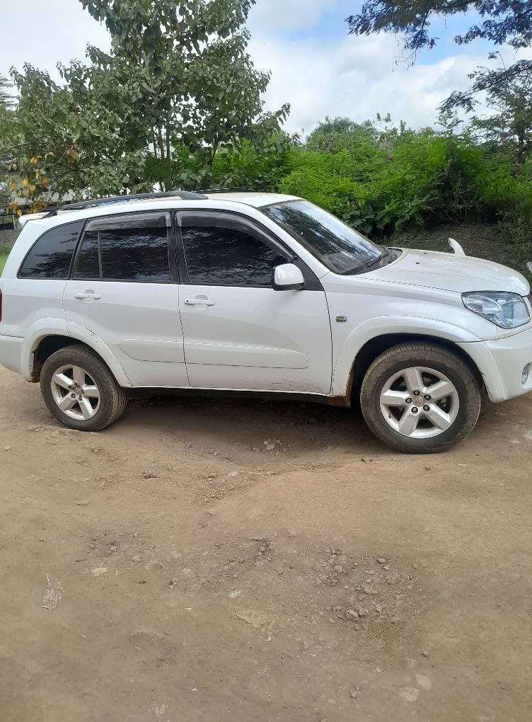 Toyota Rav4 2004 for Sale in Arusha