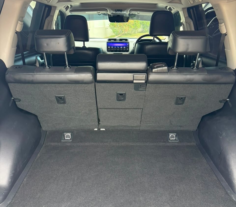 Toyota Land Cruiser Prado 2018 for Sale in Dar es Salaam