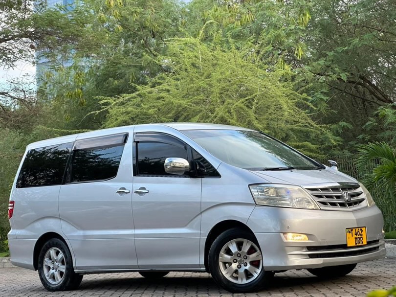 Magari Alphard 2006 lipo Dar es Salaam