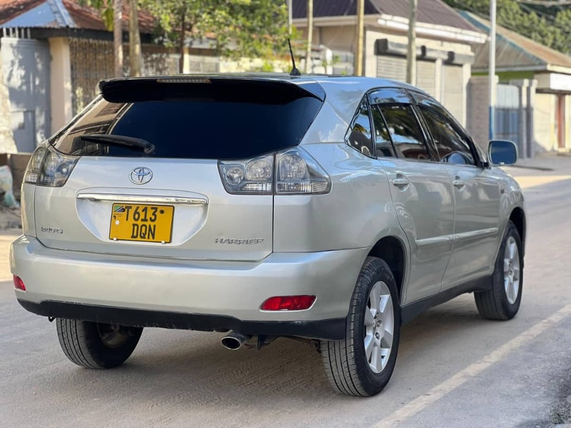 Toyota Harrier 2003 for Sale in Dar es Salaam