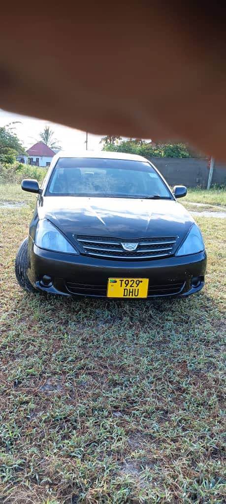 Magari Allion 2004 lipo Dar es Salaam