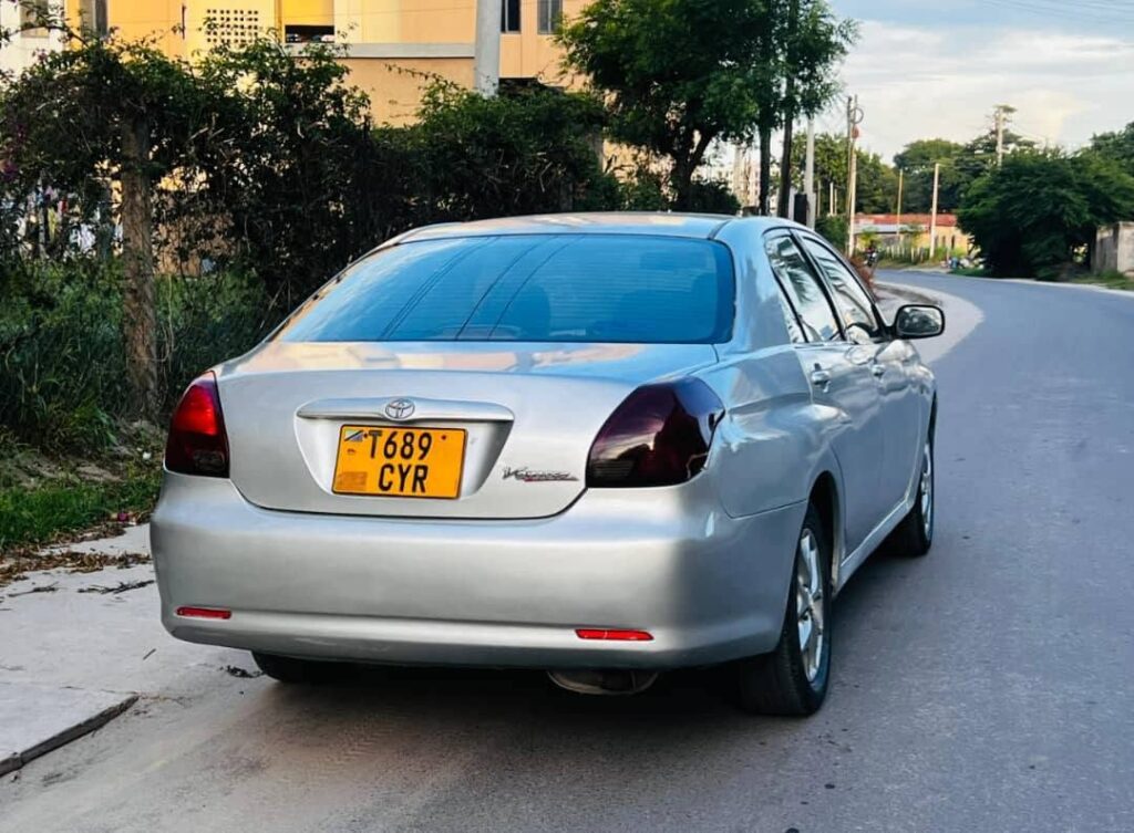 Magari Verosa 2004 lipo Dar es Salaam