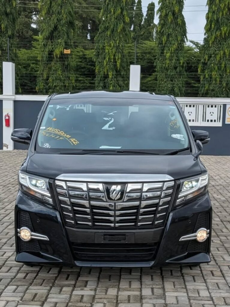 Magari Sokoni Toyota Alphard ya Bei Poa 2015