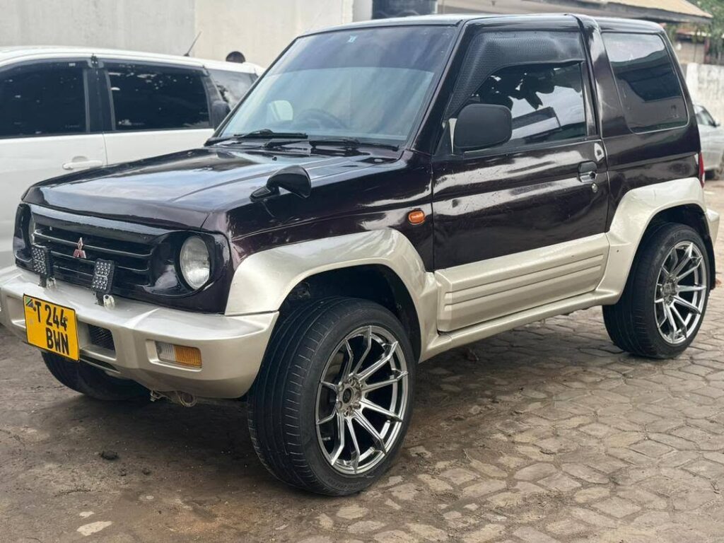 Buy Mitsubishi Pajero 2000 for Sale in Dar es Salaam