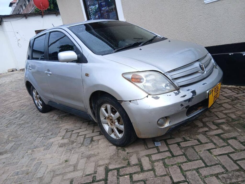Price Of Toyota IST 2005 for Sale in Tanzania