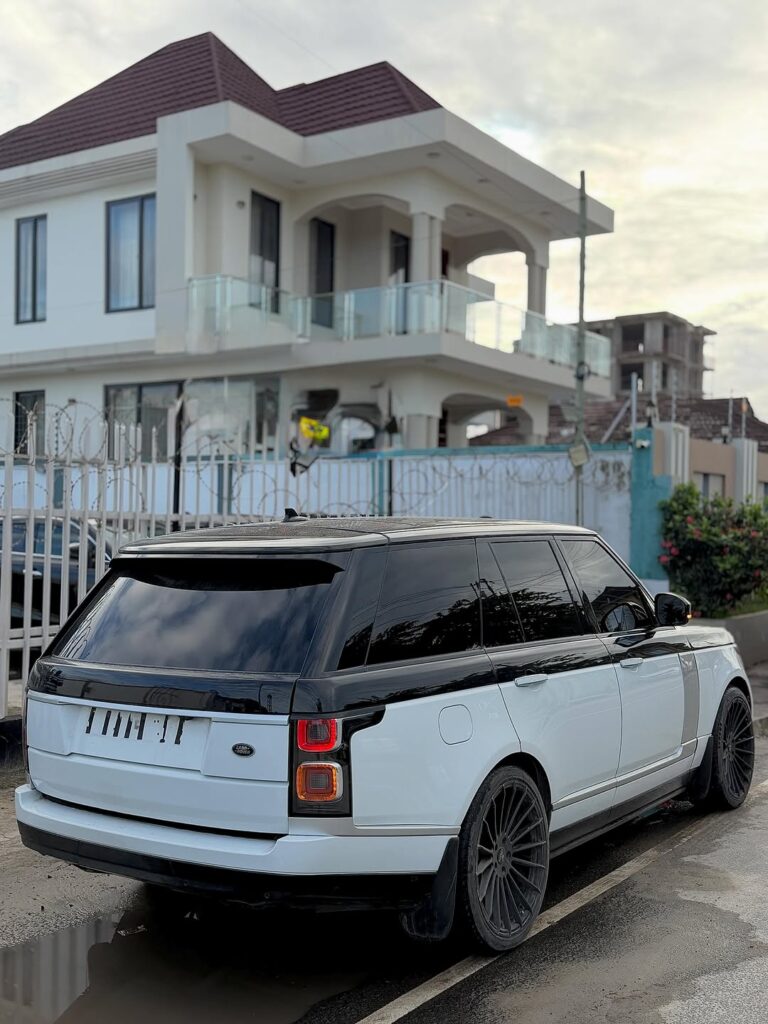 Magari Range Rover 2016 lipo Dar es Salaam