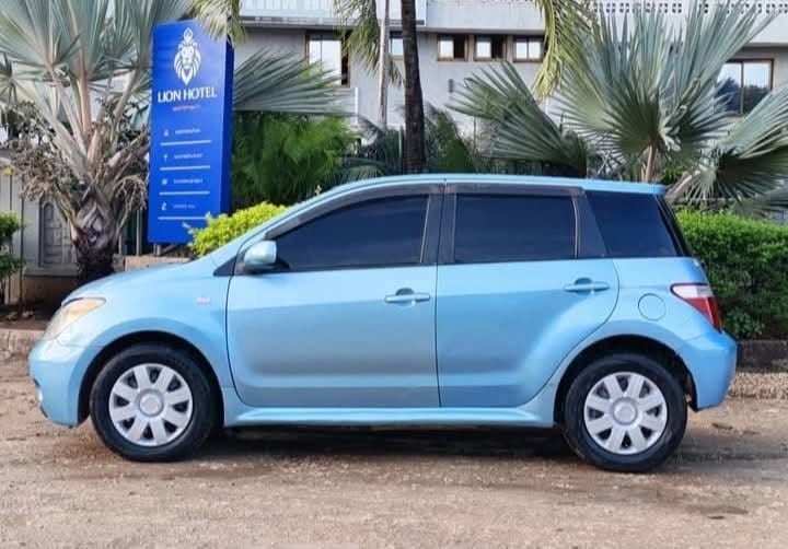 Magari IST 2005 lipo Dar es Salaam