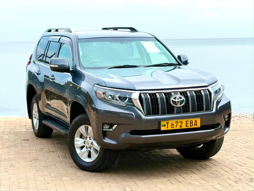 Magari Land Cruiser Prado 2017 lipo Mwanza