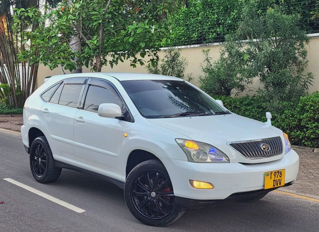 Price Of Toyota Harrier 2006 for Sale in Tanzania