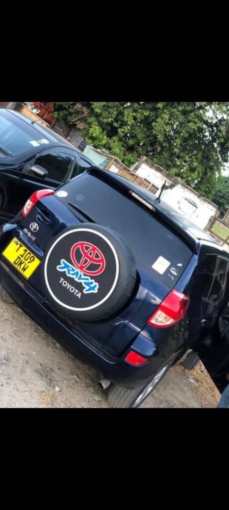 Magari Rav4 2006 lipo Dar es Salaam