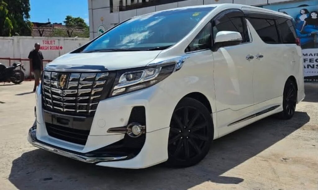 Bei ya Toyota Alphard 2016 Sokoni Dar es Salaam Tanzania