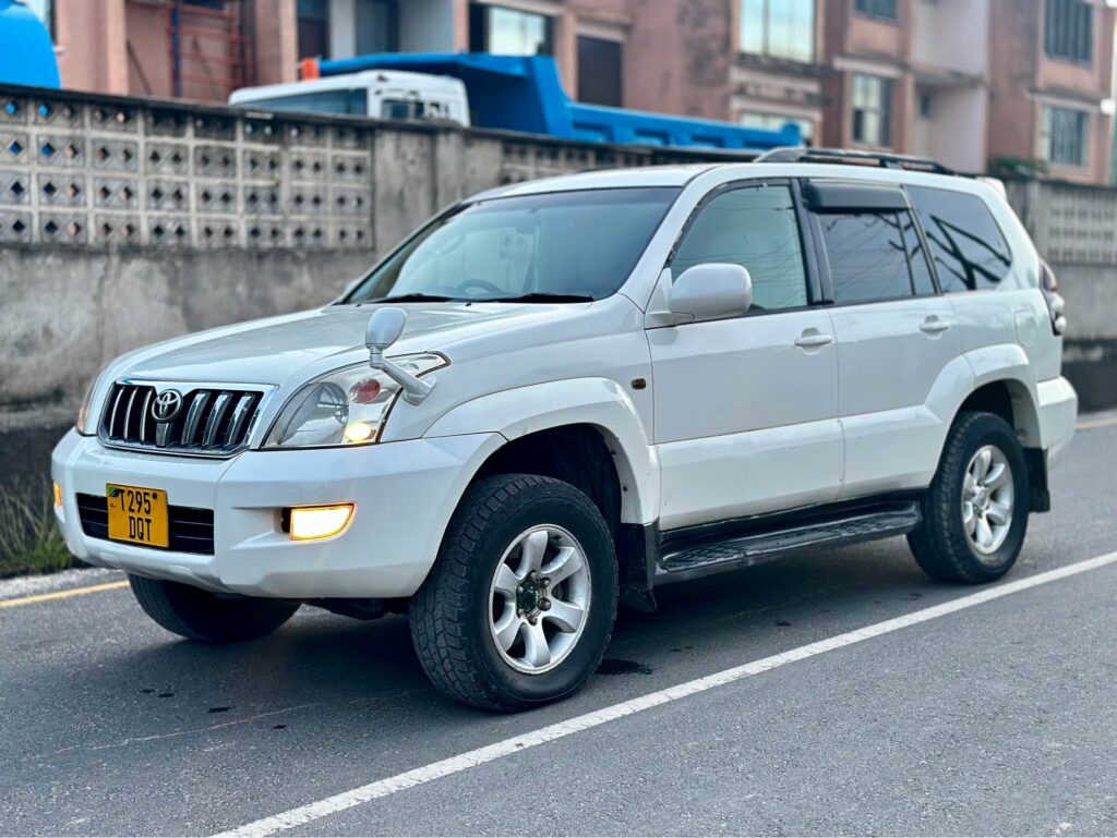 Buy Toyota Land Cruiser Prado 2006 for Sale in Dar es Salaam