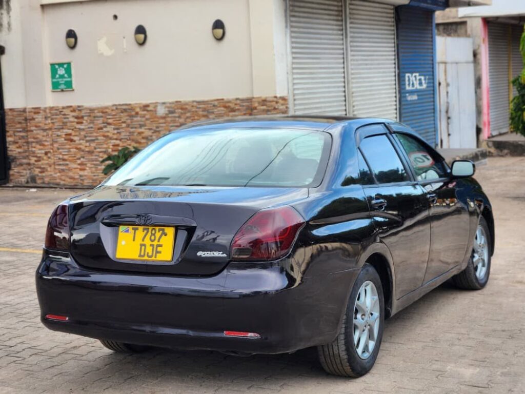 Magari Sokoni Toyota Verosa ya Bei Poa 2002