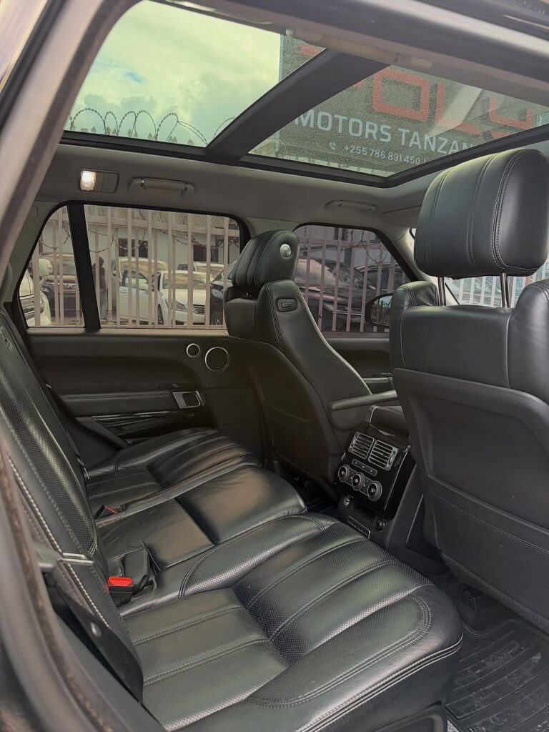 Magari Used Land Rover Range Rover 2016 Dar es Salaam Tanzania