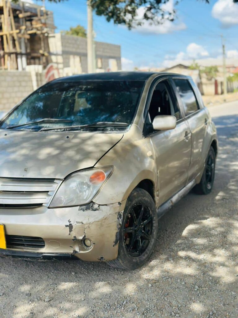Buy Toyota IST 2004 for Sale in Mbeya