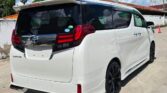 Magari Alphard 2016 lipo Dar es Salaam